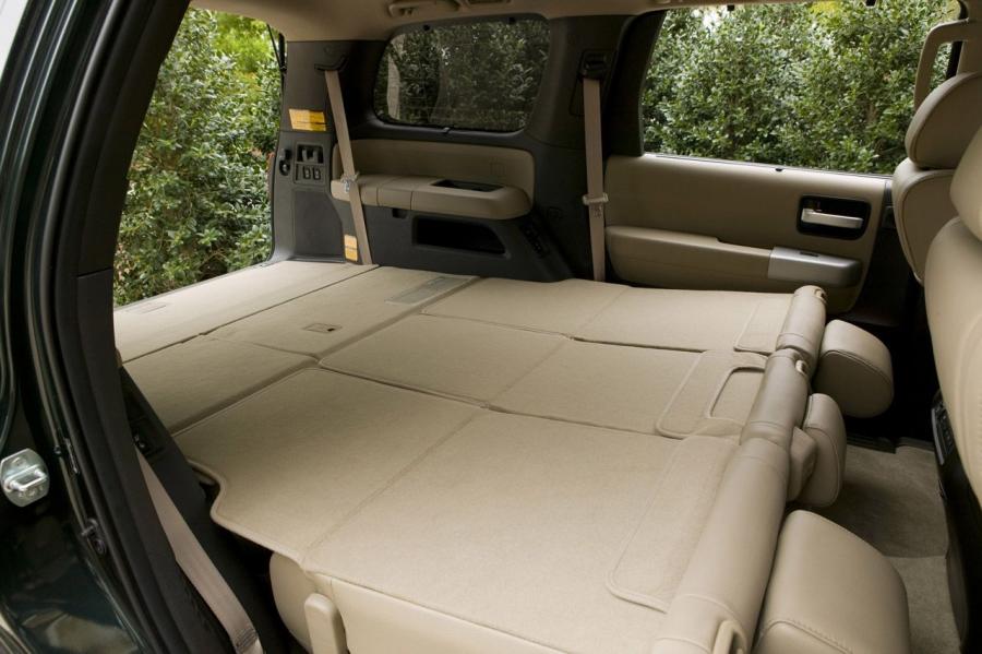  Toyota Sequoia 2007 года  (фото 20 из 66)
